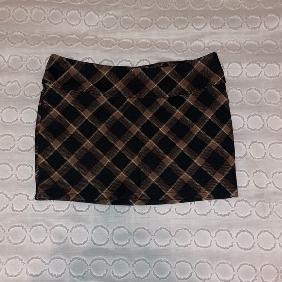 H&M Mini Skirt - Picture 3 of 4